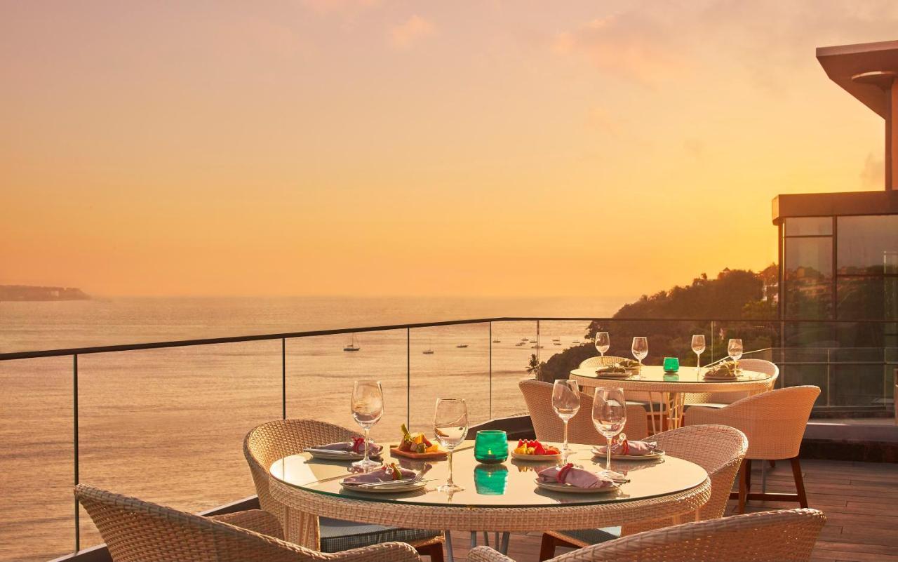 Taj Cidade De Goa Horizon, Goa Panaji Exterior photo Sunset at the hotel