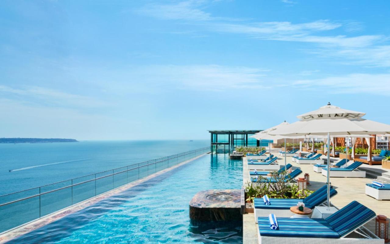 Taj Cidade De Goa Horizon, Goa Panaji Exterior photo The rooftop pool at the W Retreats & Spa, Phuket